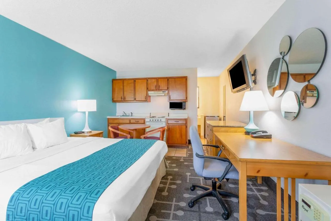 Howard Johnson By Wyndham Virginia Beach Motel