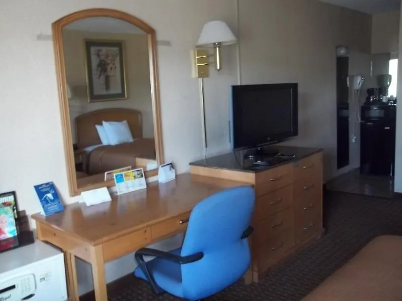 Howard Johnson By Wyndham Virginia Beach